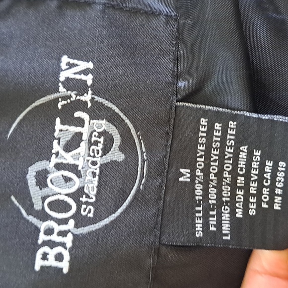 Brooklyn Stabdard Black and Gray Hooded Puffer Jacket size Medium - Picture 6 of 6